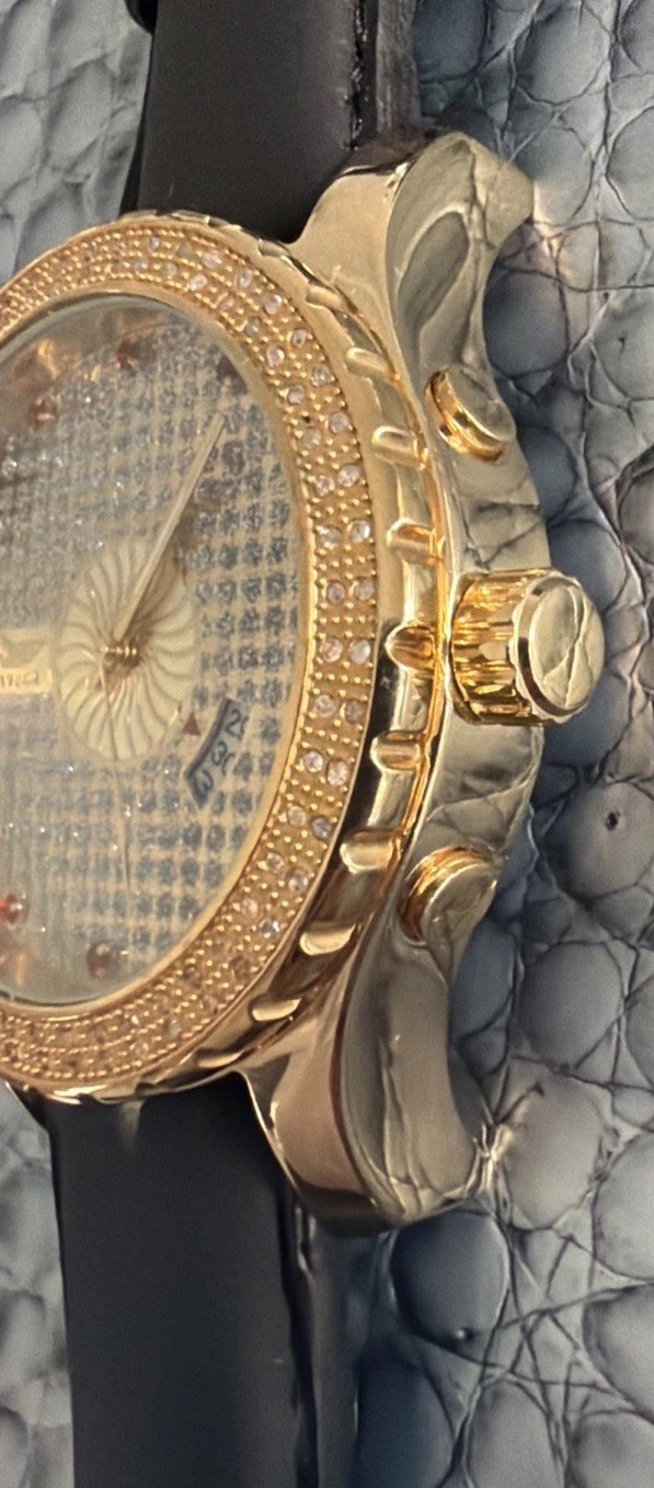 King Master Genuine Diamond Accent Quartz Date Gold Casege Black Leather Strap