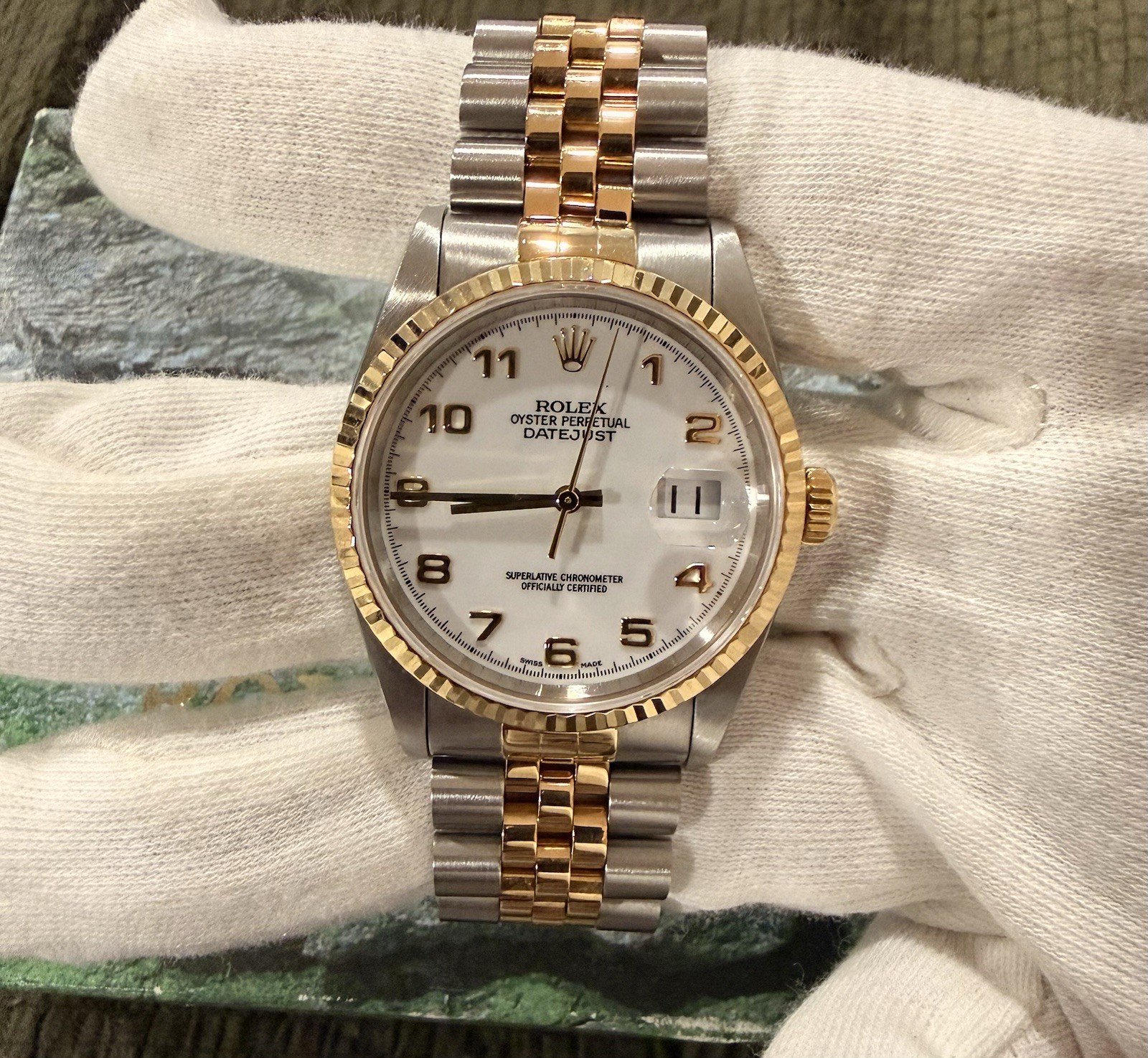 Rolex Datejust Two-Tone Fluted Bezel White Dial Jubilee Date Box Papers