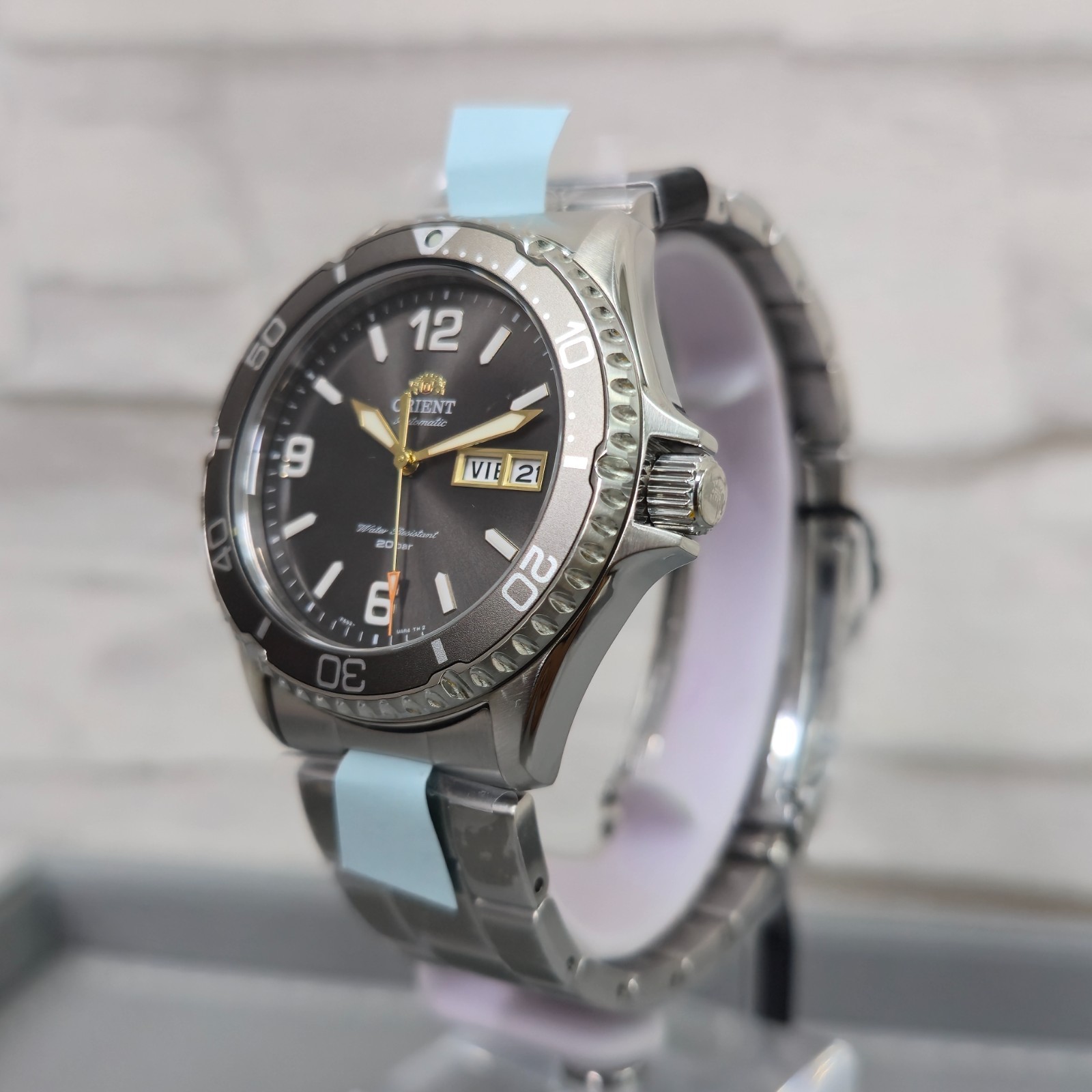 Orient Mako III RA-AA0819N39B Automatic Diver Grey Dial 41.8mm New Men’s Watch