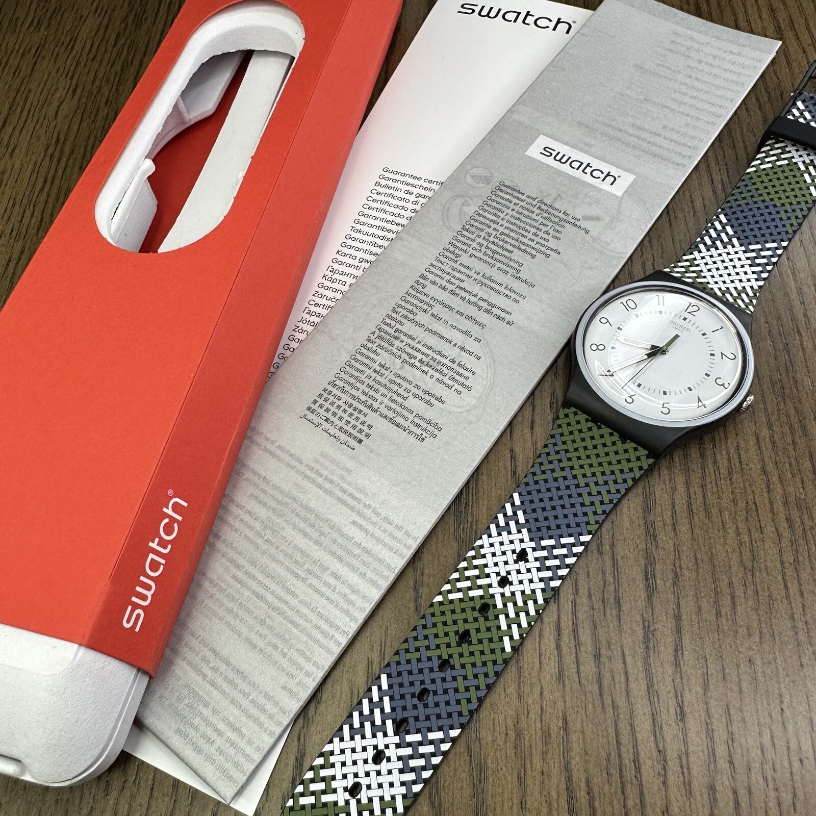 NEW✅ Swatch PULL-OVER New Gent Black Green Blue Silicone 41mm Mens Watch SUON115