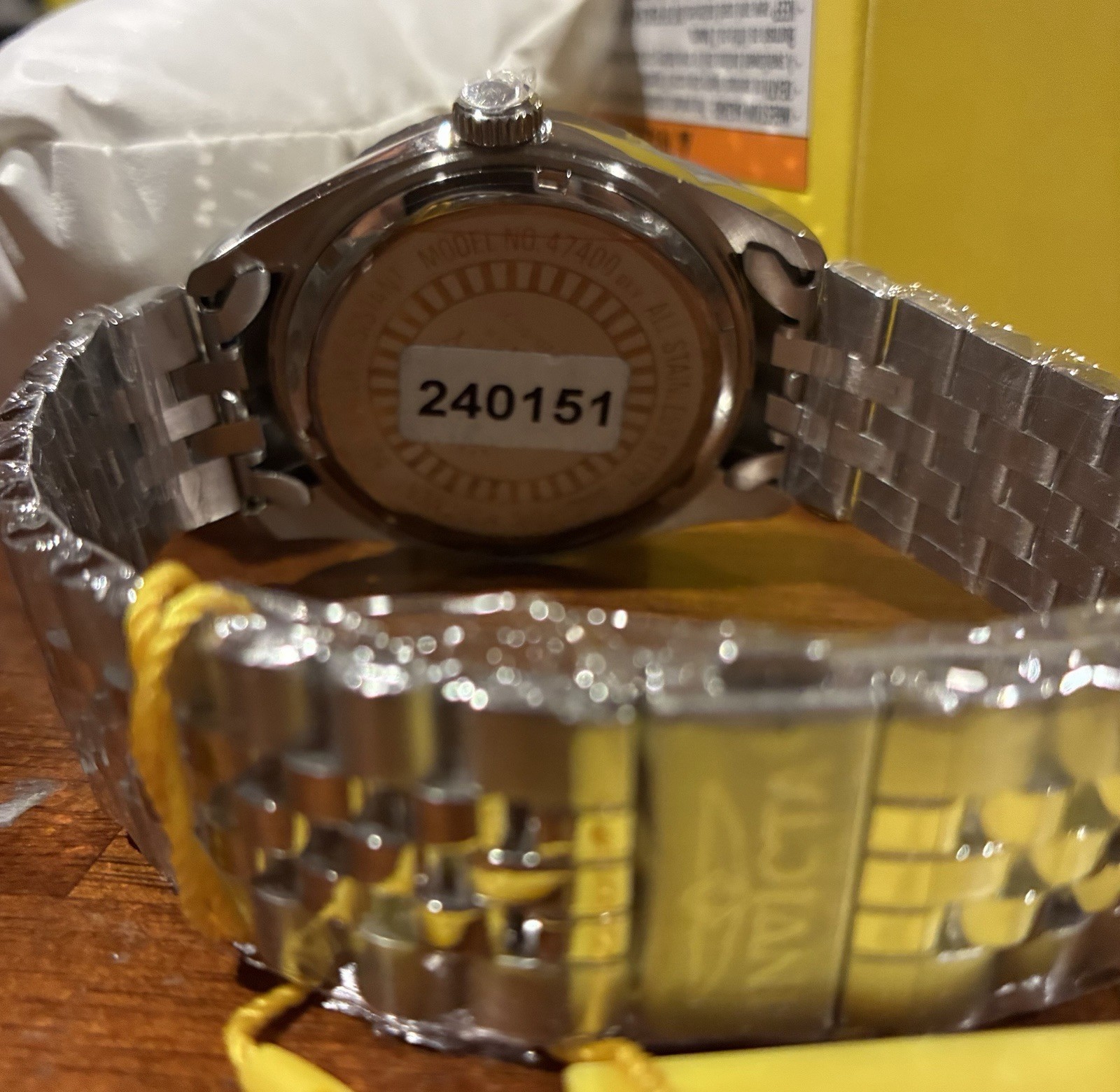 Invicta Specialty Windsor Men’s Quartz Watch 43mm Brown Dial 50m Box