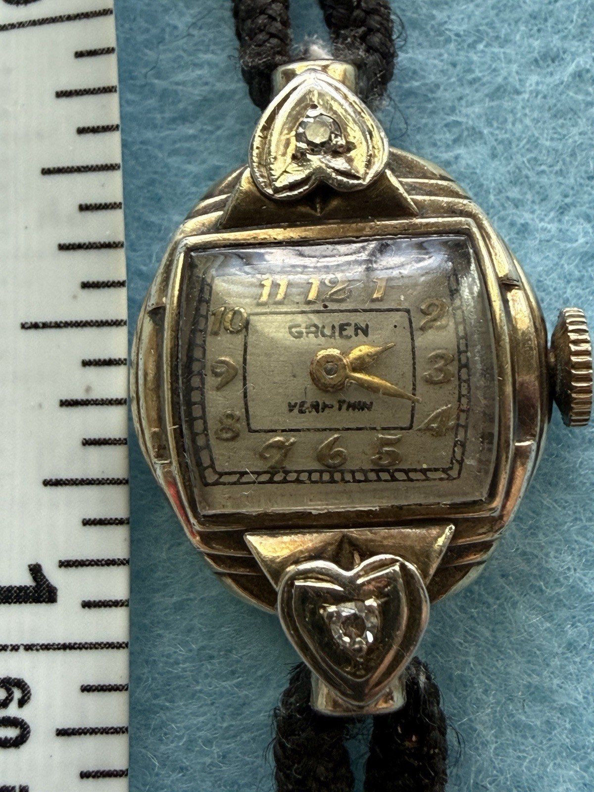 Vintage Gruen Gold filled Manual Wind 17J Heart Lug 17- jewels not running