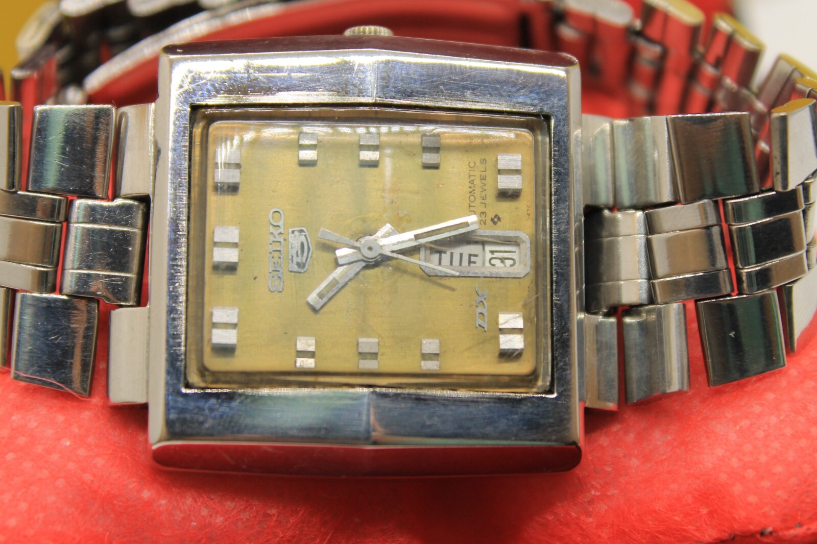 Vintage Seiko DX 6106-5470 Automatic 23J Japan JDM Men’s Watch 70s Original Band