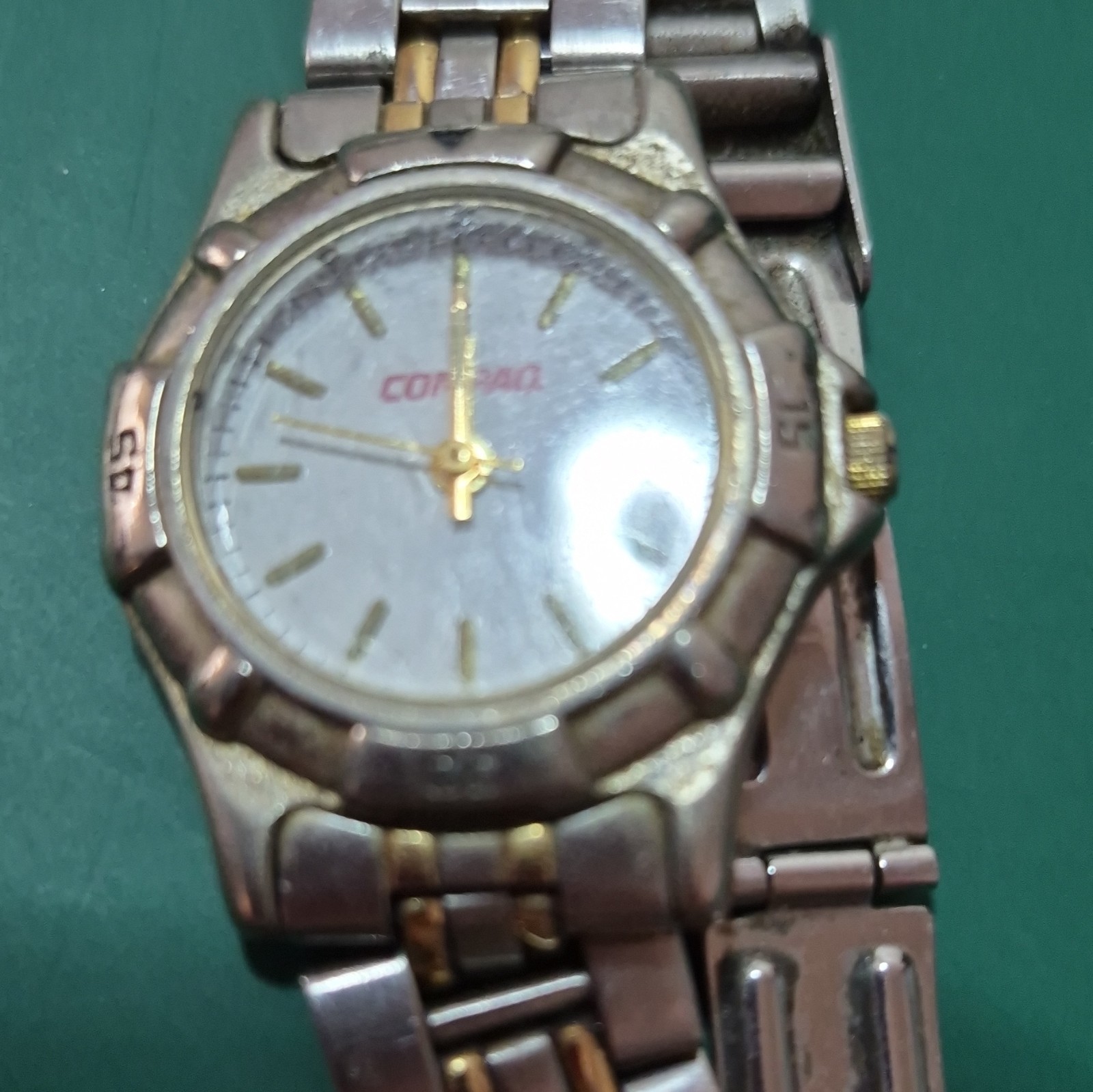 Corsair Women’s Two-Tone Silver/Gold Bracelet Quartz Analog White Dial Watch
