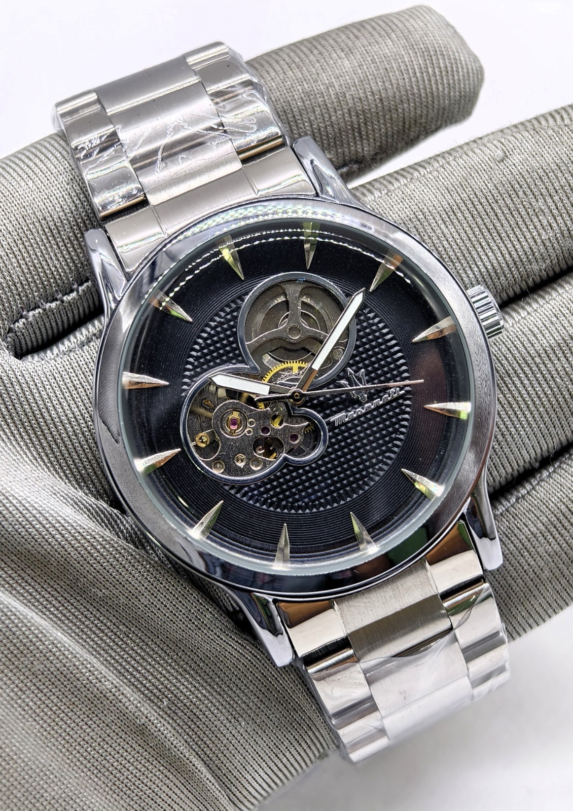 Fantastic Maserati Automatic Black Dial Silver Band Analog Men’s Wrist Watch