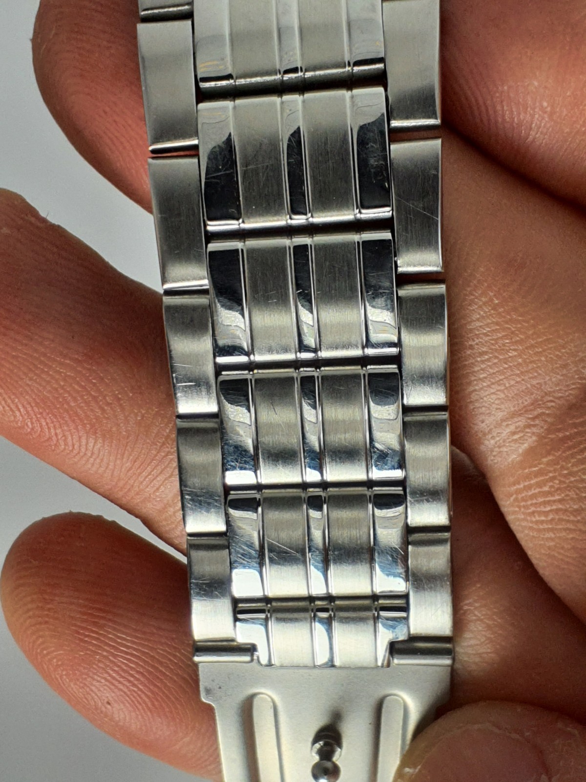 CASIO ILLUMINATOR MTD-1082 REFRESHED 24-HOUR DAY/DATE MEN’S WATCH NEW BATTERIES