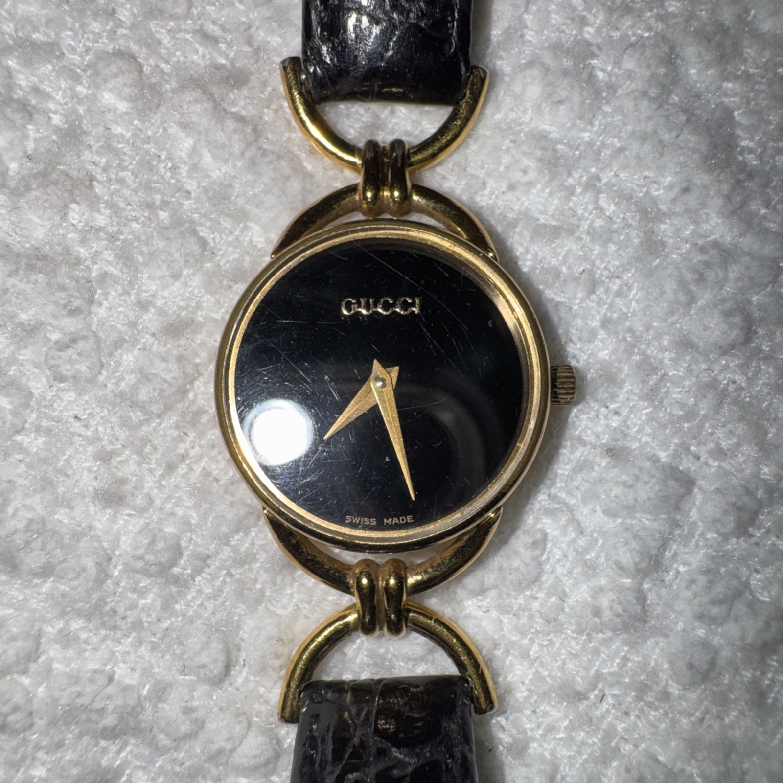 Vintage Authentic Gucci Women’s Watch Model 6000 Gold Plated Swiss Made