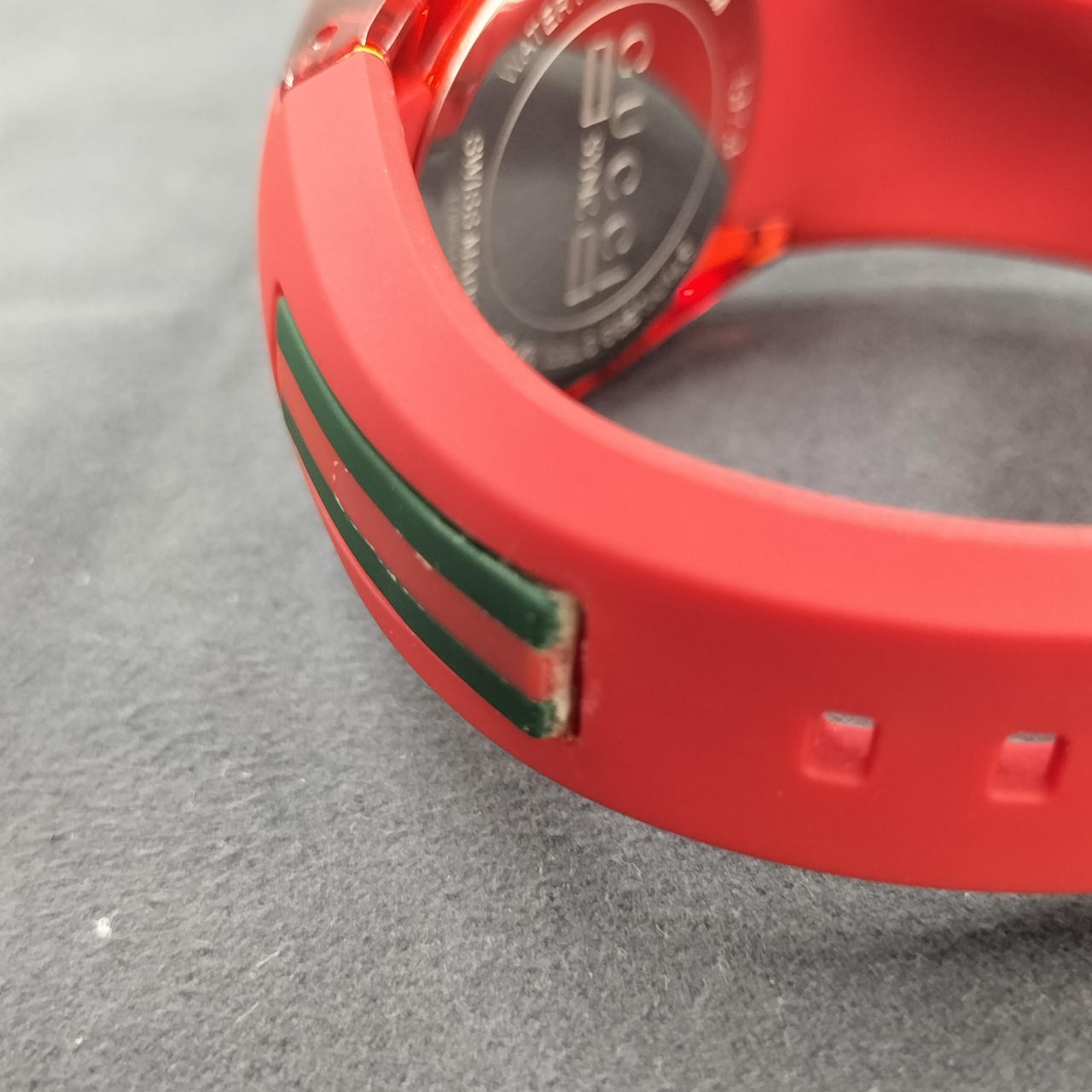 GUCCI Quartz Analog Watch SYNC 137.3