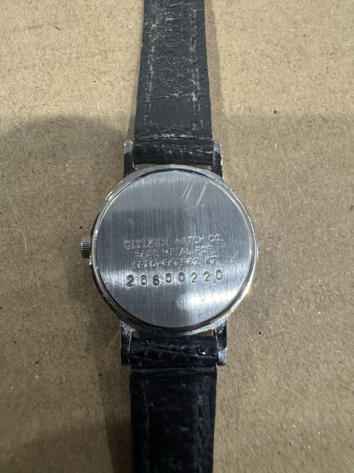 Citizen Quartz Watch Silver Dial Silver Case Black Leather Strap 25mm case