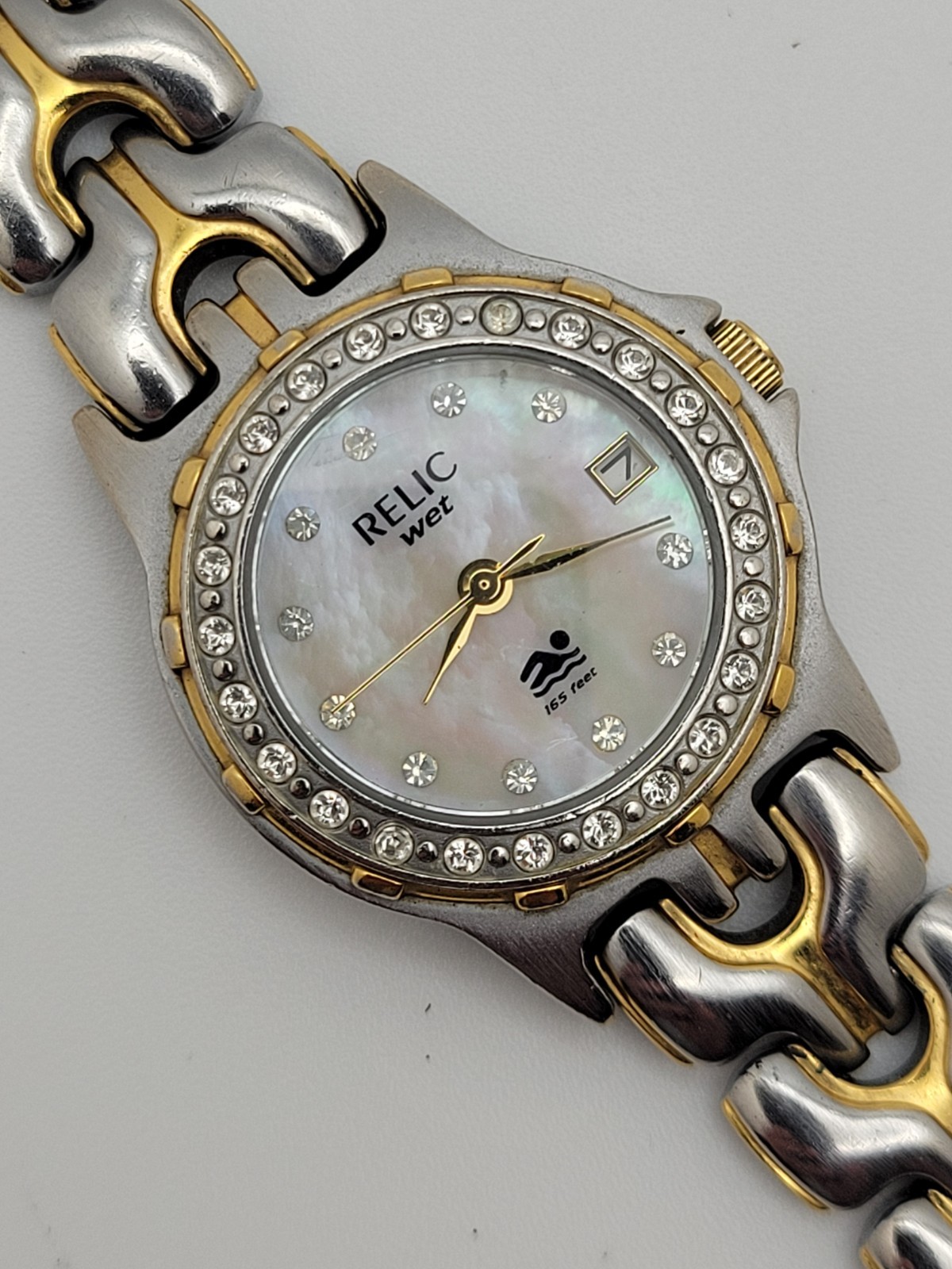 Relic Ladies Quartz Watch MOP Dial With Rhinestone Bezel And Date, New Battery