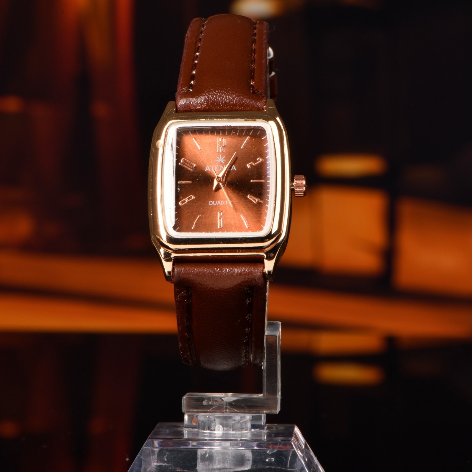 Women Casual Watch Quartz Brown Red Leatheroid Watches Quartz Analog Wristwatch