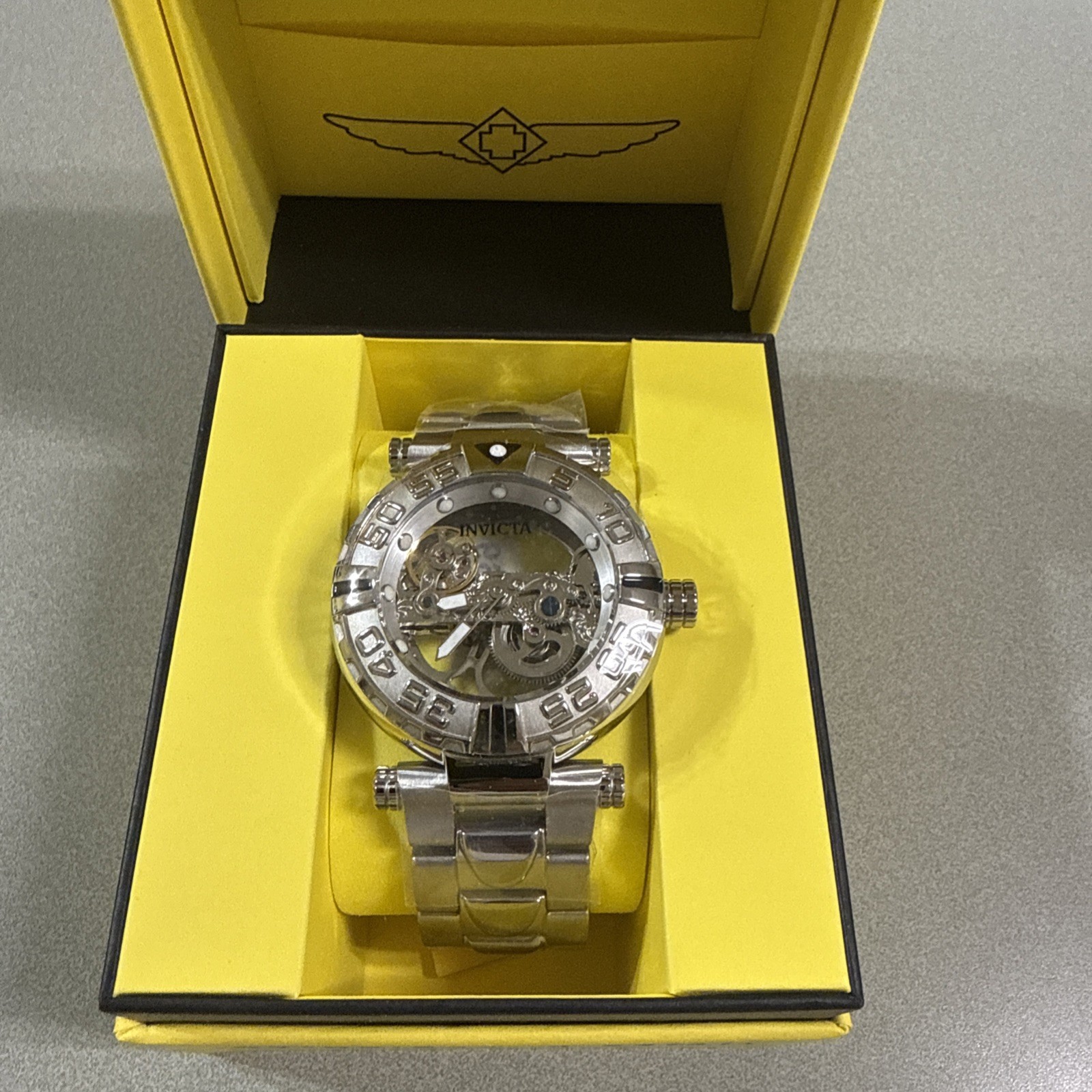 Invictas 47mm Automatic Silver “Subaqua” On SS Band Mens Big Boy Watch #49499