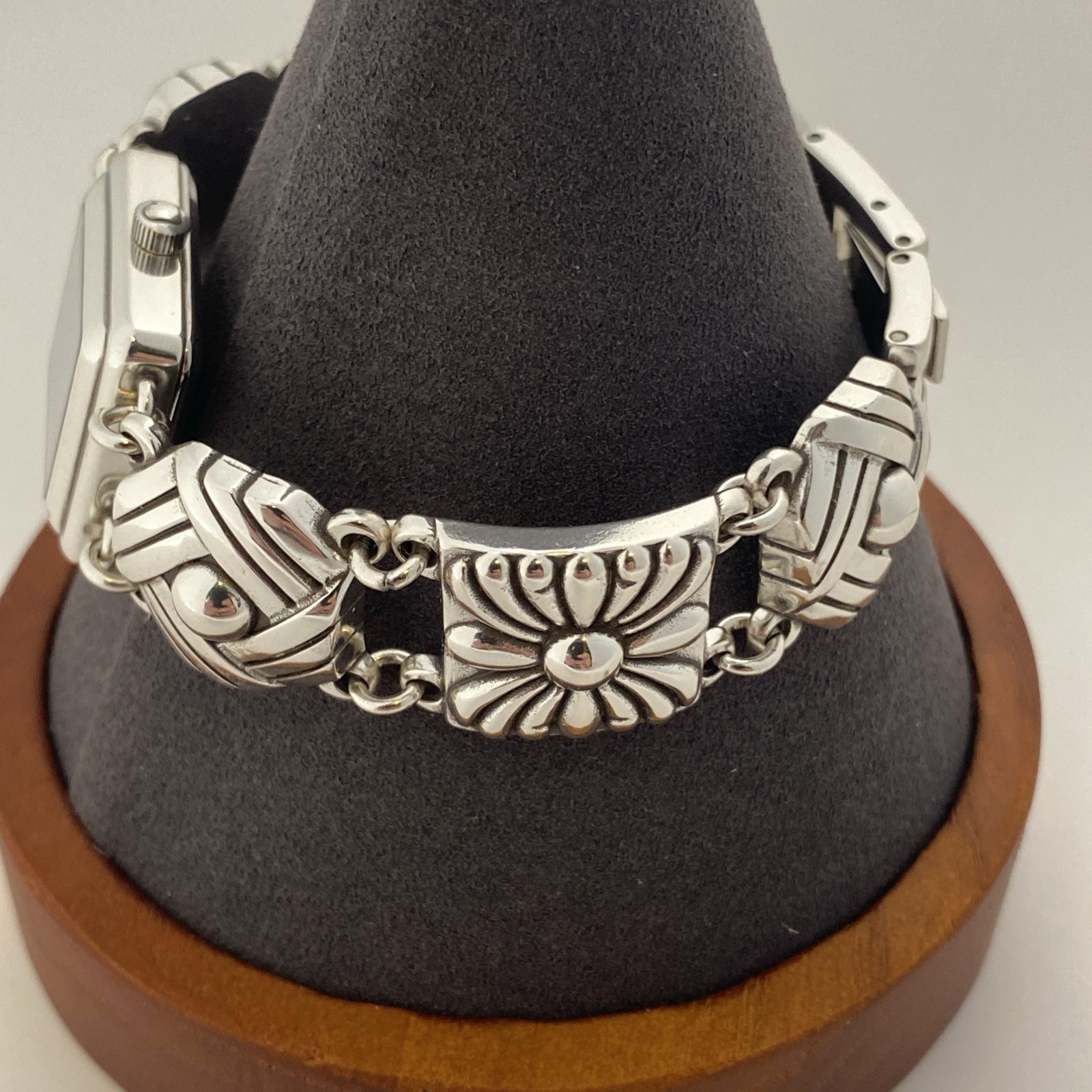 Brighton Sonora Watch Silver Plated Fold Over Clasp 7″ Needs Battery ****