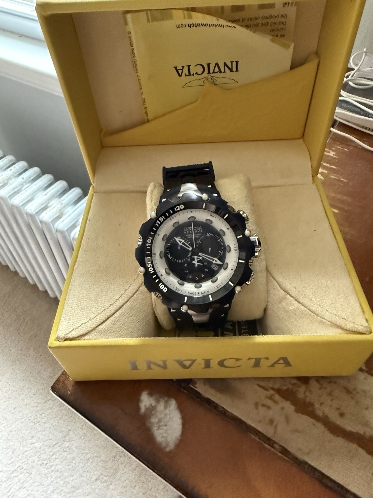 Invicta Venom Men’s Chronograph Quartz 200m 50mm Black Dial w/ Box