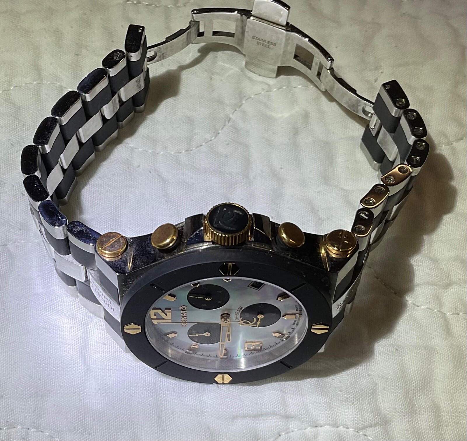 Renato Wildebeast Rubber Integration White MOP Dial