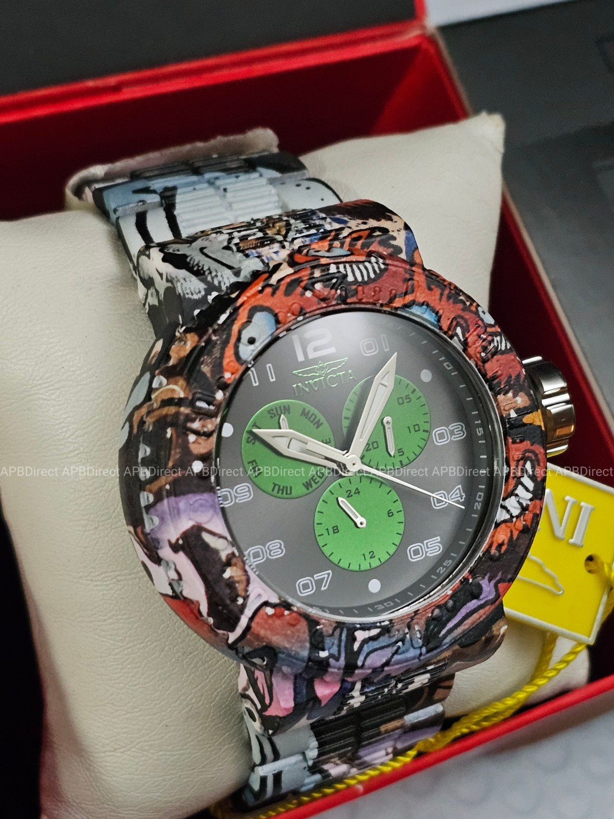 Invicta – Graffiti – HYDROPLATED – Pro Diver Exclusive NeoArt Aqua Mens Watch