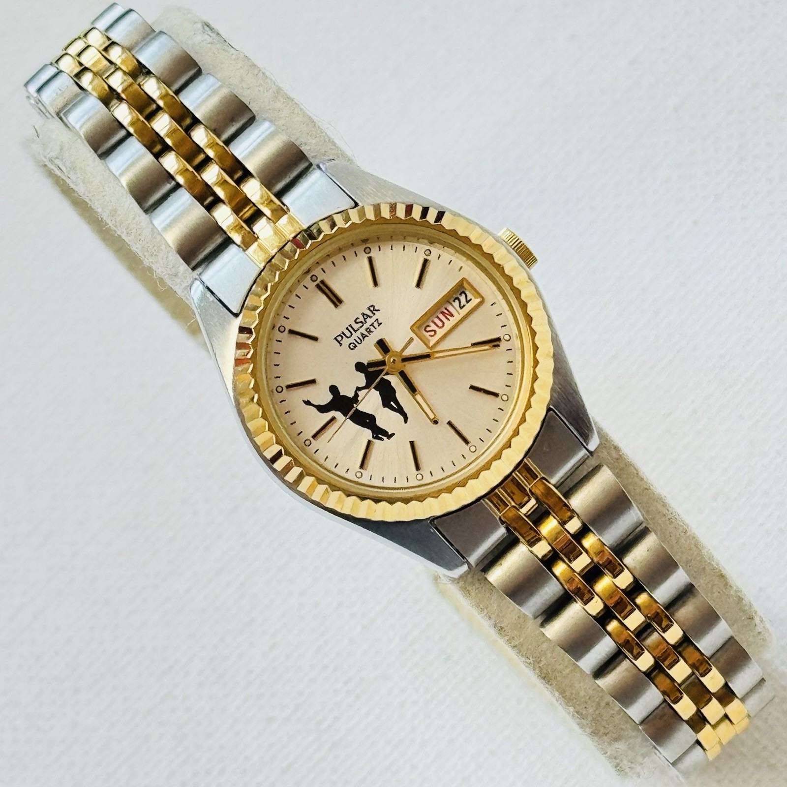 Vintage Seiko Pulsar Women’s President Day/Date Watch Silver Gold V783-X003