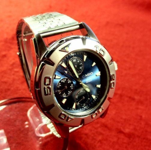 Casio MTD-1007 Quartz Watch Date Day Month Used