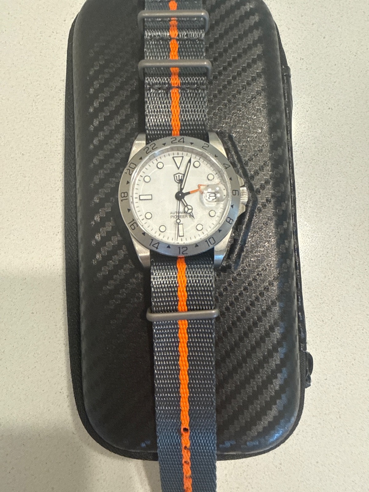 Watch Dives GMT explorer, 38mm, white/orange