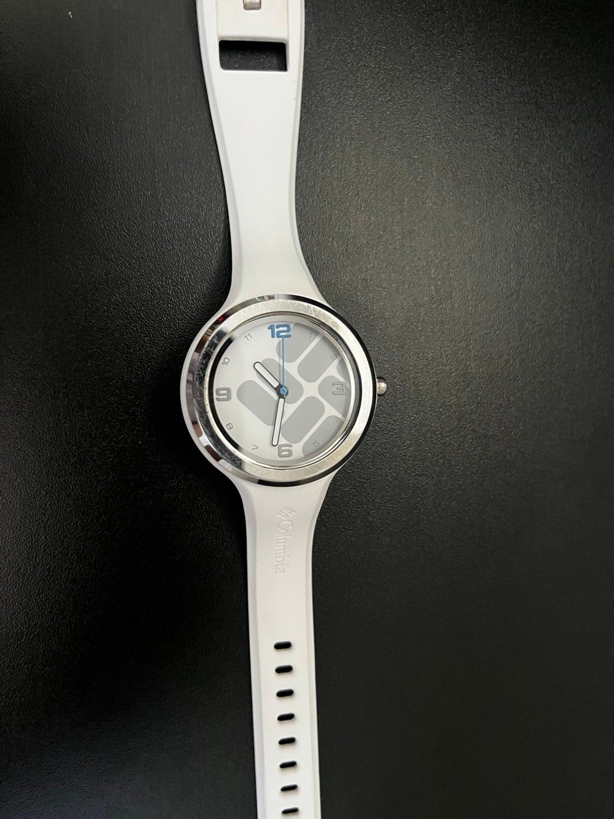 Columbia Sportswear White Analog Quartz Watch CA017 – 30M Water Resistant