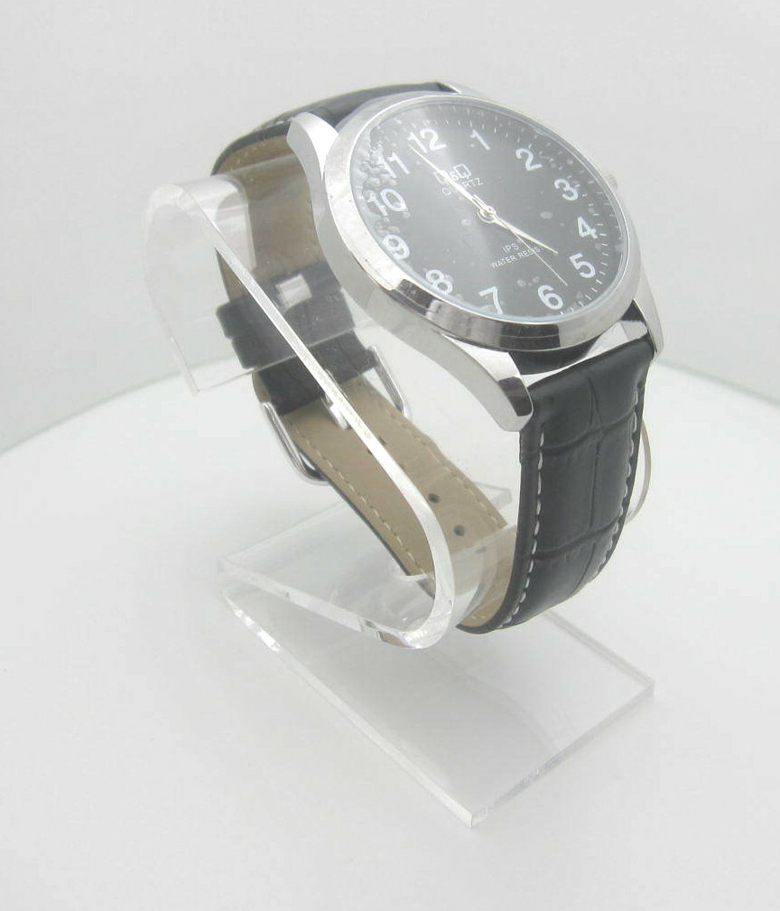 New Q & Q Quartz IPS 3 Bar Water Resistant Analog Dial Casual Watch (B491)