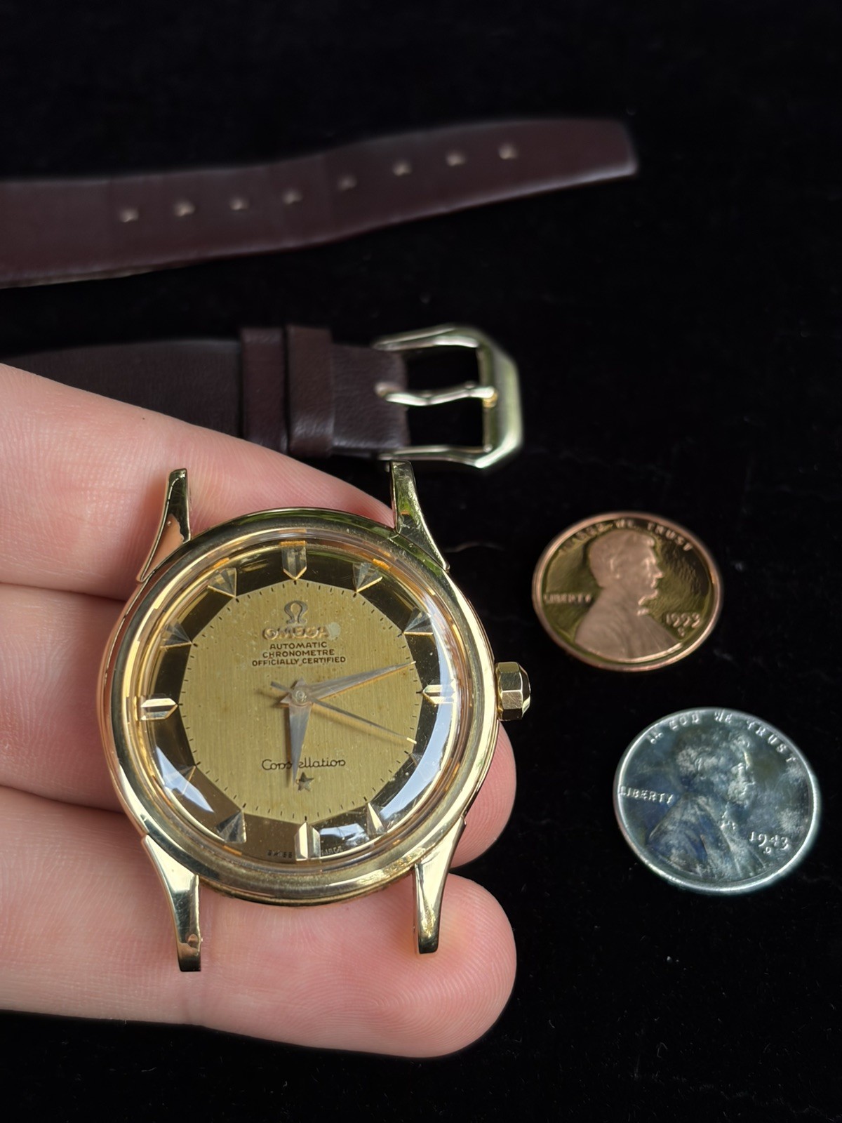 OMEGA Constellation 18K Solid Gold Pie Pan 34mm Ref. 2852-53 SC Box & Receipt