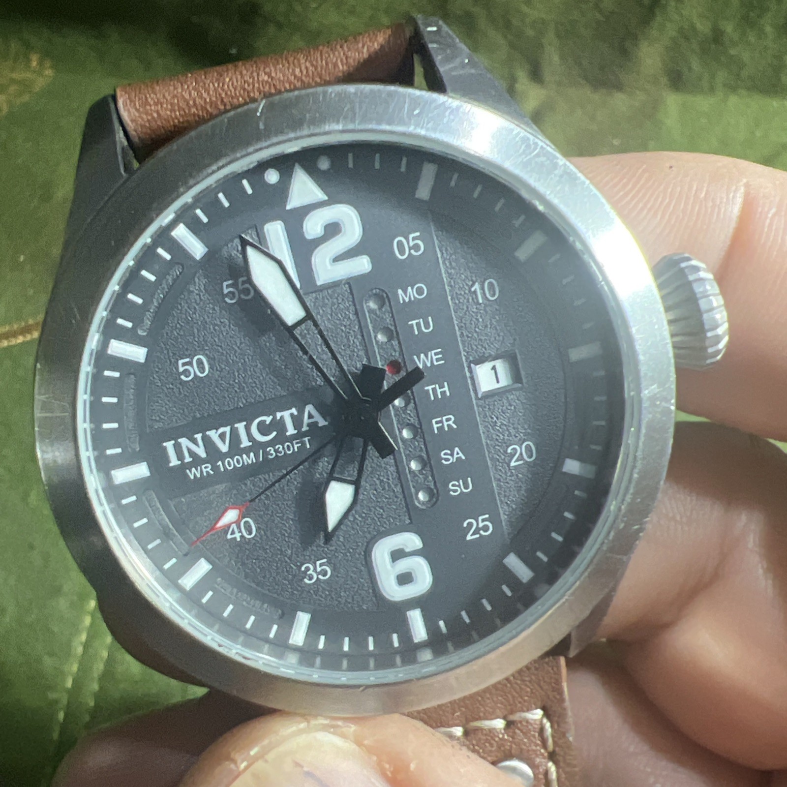 I FORCE Invicta 22182 Men Watch gray Face W/ original Leather Band/Day date RUNS