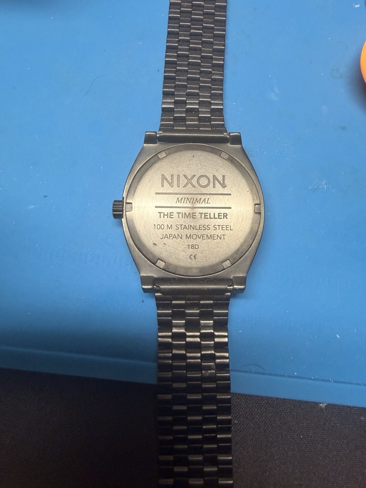 Nixon Minimal The Time Teller Quartz Black Dial Steel Bracelet 100m WR