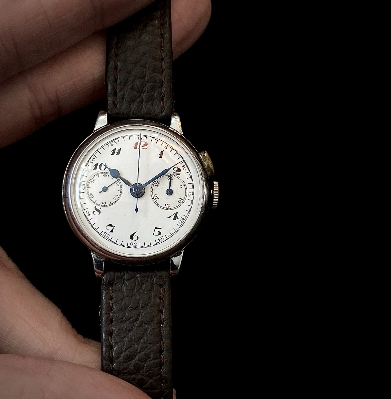 1920s Enamel dial Monopusher chronograph watch Lemania 13CH movement