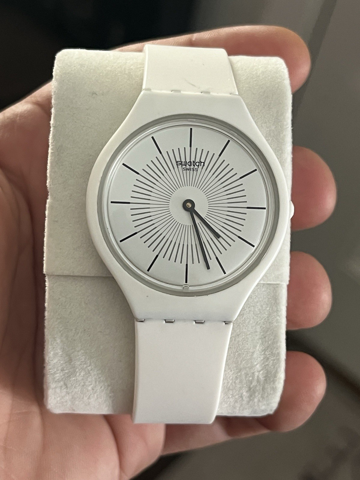 Swatch Skinpure White Silicone Rubber Watch SVOW100
