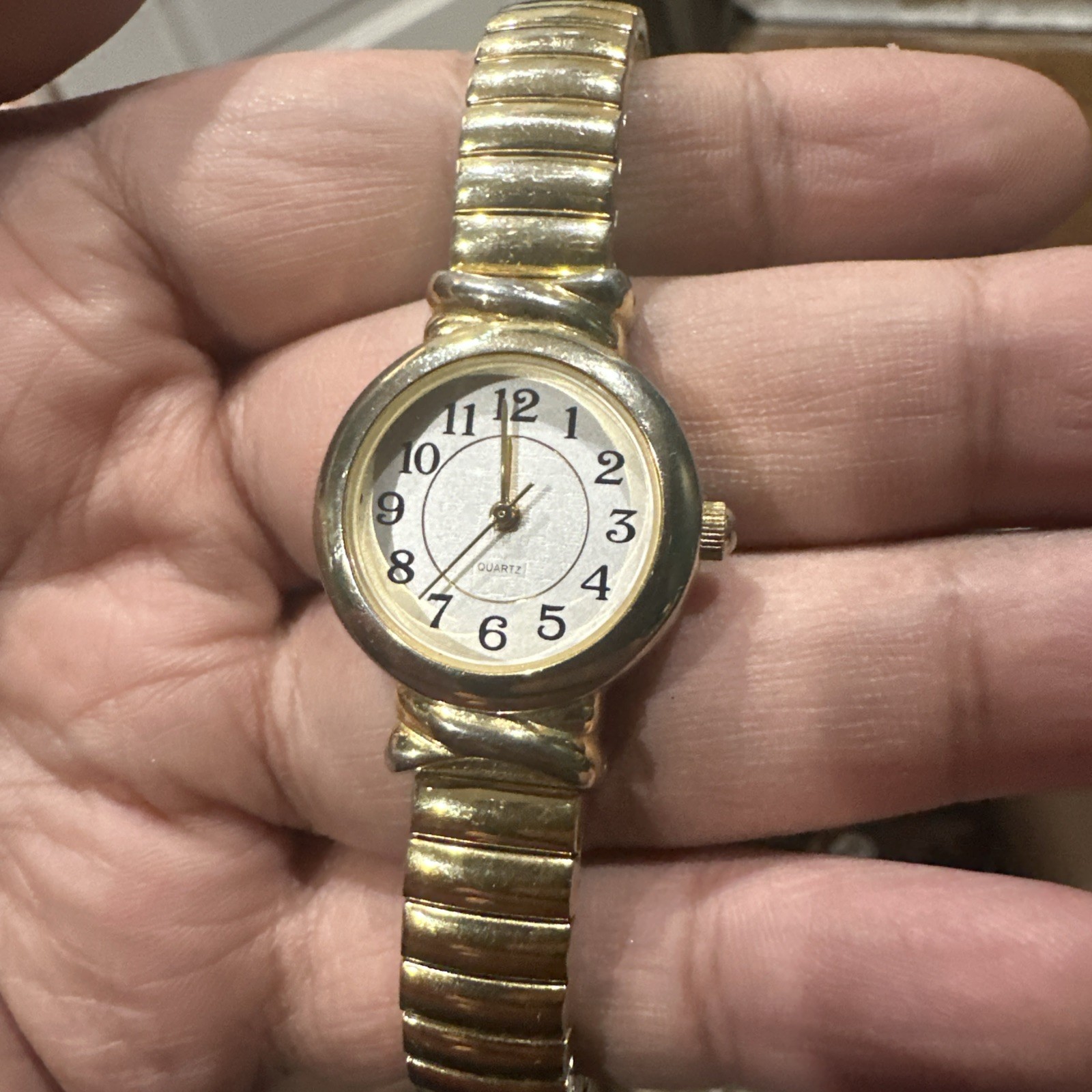 Working VTG Gold Ladies Watch New Battery 23mm Expansion Band FIt 8.5in Wrist