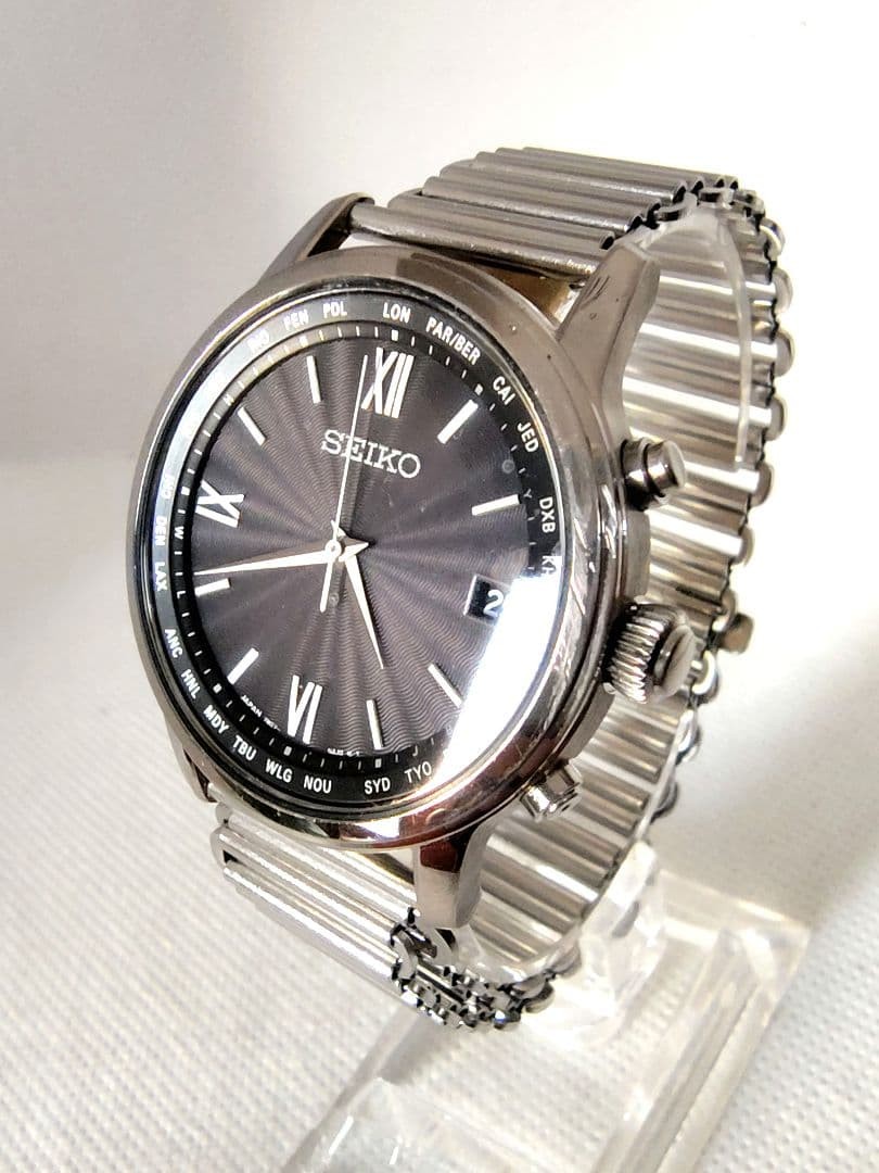 SEIKO World Time Radio Solar Titanium Bamboo Bracelet 24cm wrist 9.4in