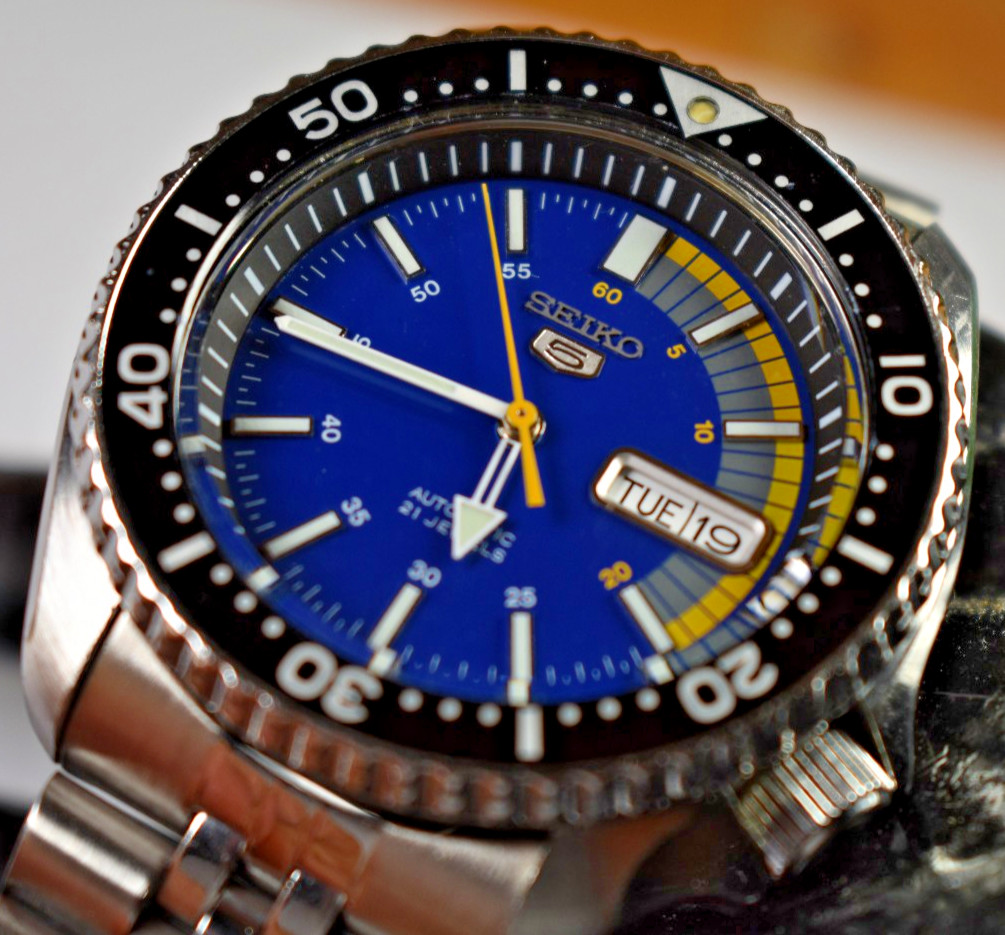 SEIKO MOD Diver’s Automatic 7S26-0029 SKX007 Blue/Yellow Dial Date Men’s Watch