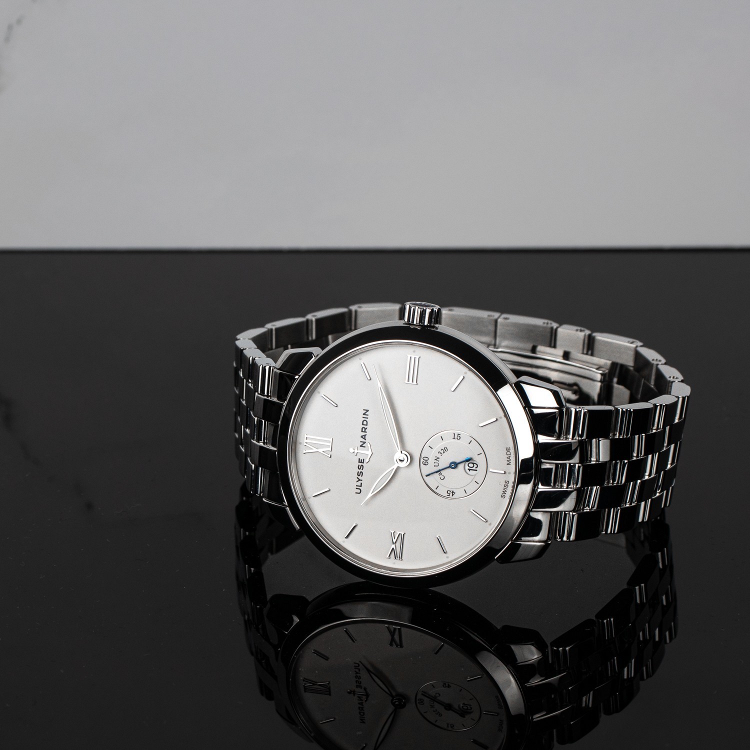 Ulysse Nardin Classico Silver Dial Steel Bracelet 2020 40MM 3203-136-7/30