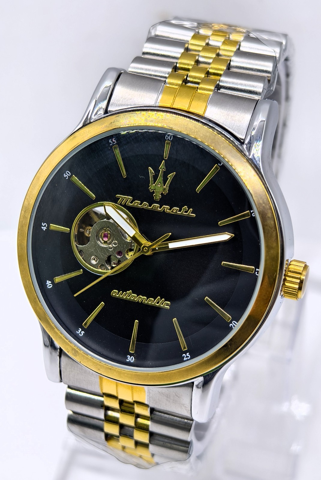 Amazing Maserati Automatic Black Dial Dual Tone Band Analog Men’s Wrist Watch