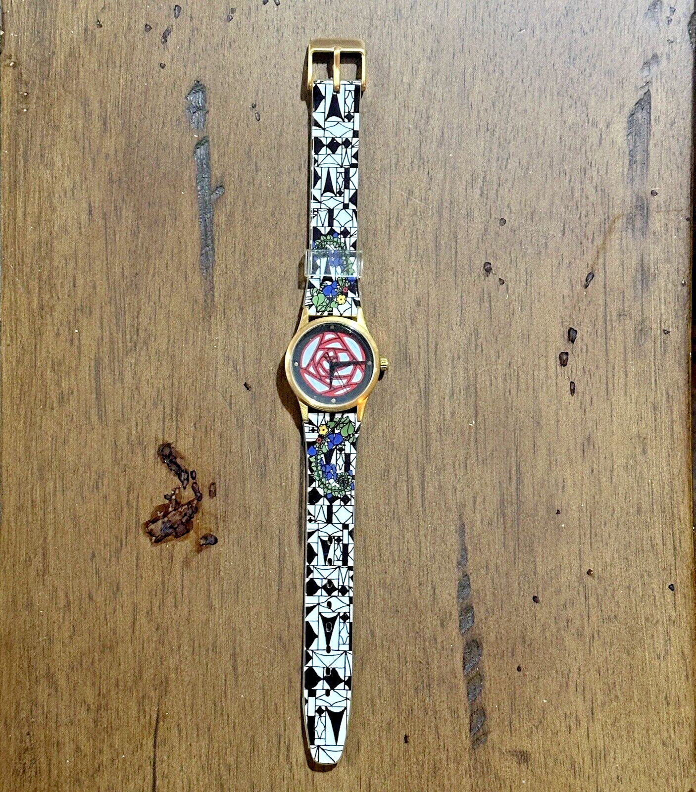 NIB The Metropolitan Museum of Art geometric rose watch