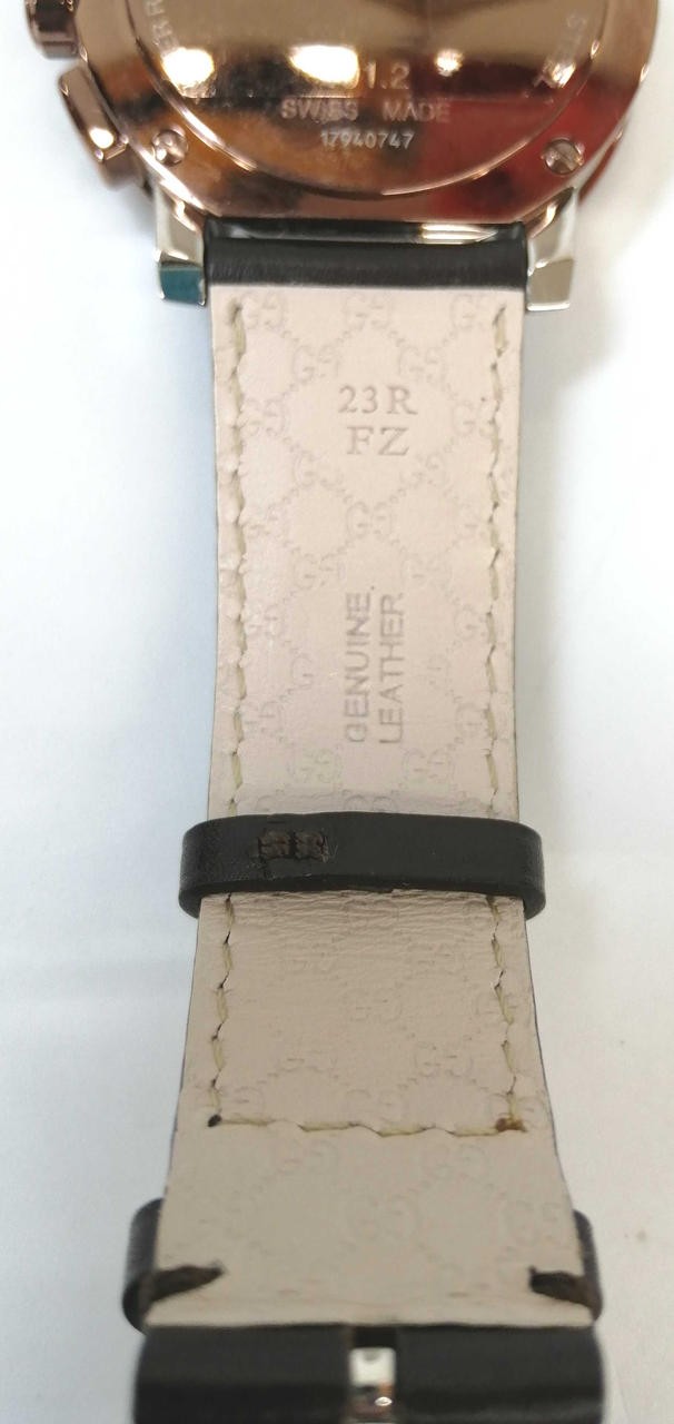 GUCCI YA101202 quartz watch Authentic From Japan
