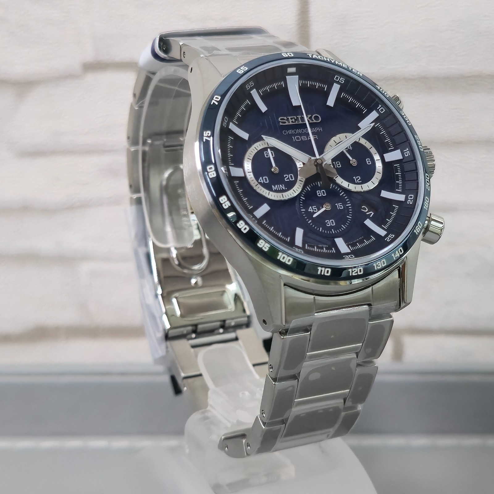 Seiko Essentials SSB445P1 Quartz Chronograph Blue Dial 43 mm New Men’s Watch
