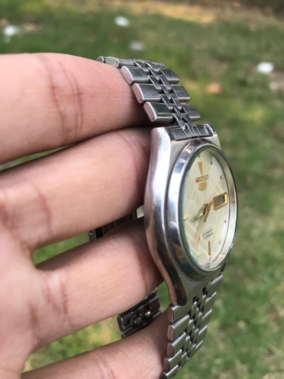 Vintage Seiko 5 “Spider Dial” Automatic 7009-3171 Day/Date 17J Men’s Watch