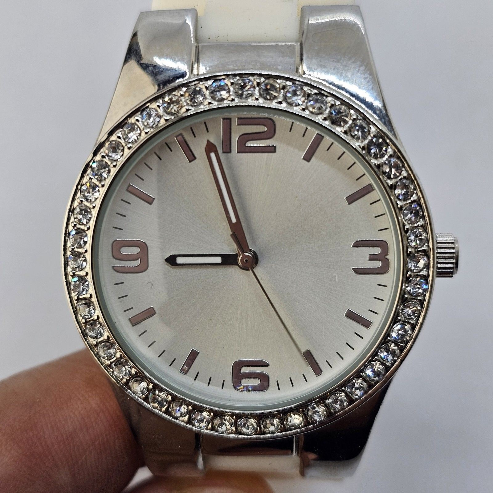 Women’s Watch 36MM Gray Dial Crystal Bezel White Plastic Bands New Battery