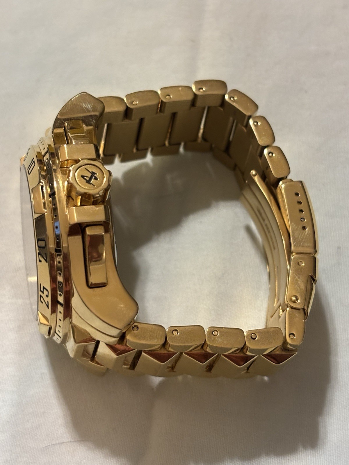 Invicta Excursion Reserve Men’s Quartz Watch model 5676