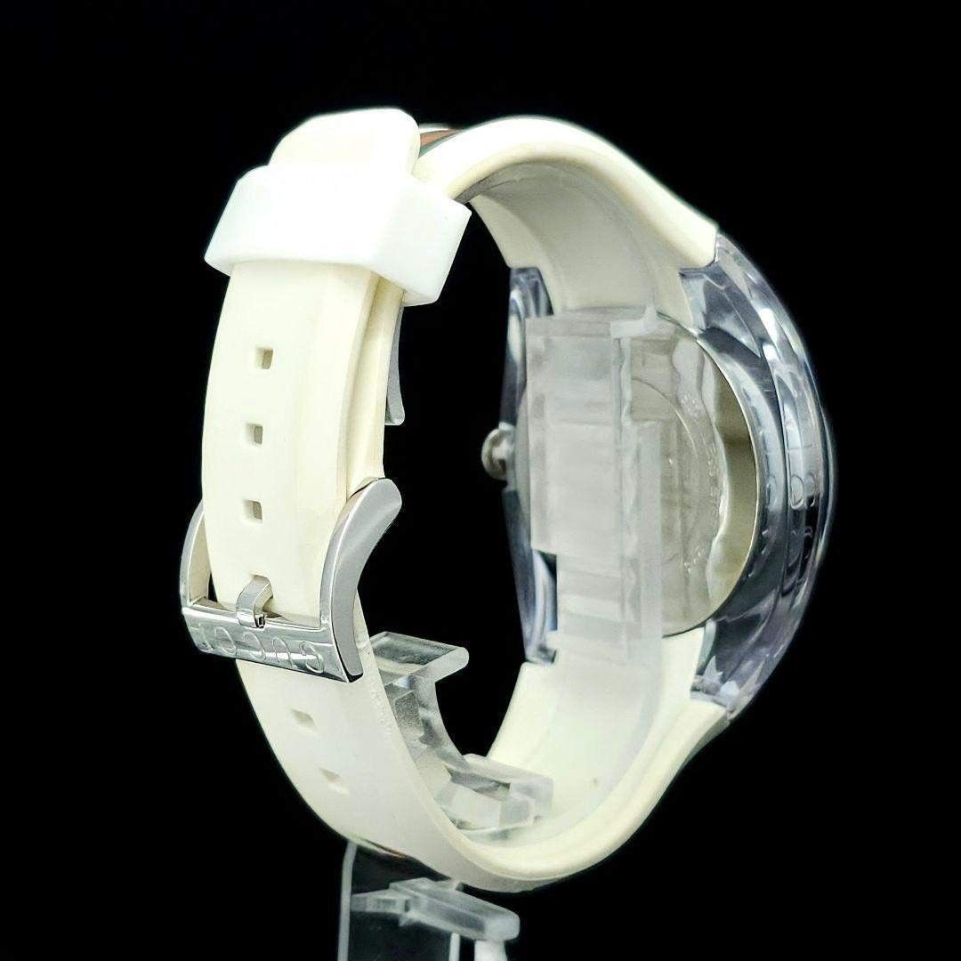 GUCCI Sync 137.1 White Dial Quartz Date Rubber Unisex Watch Swiss Made