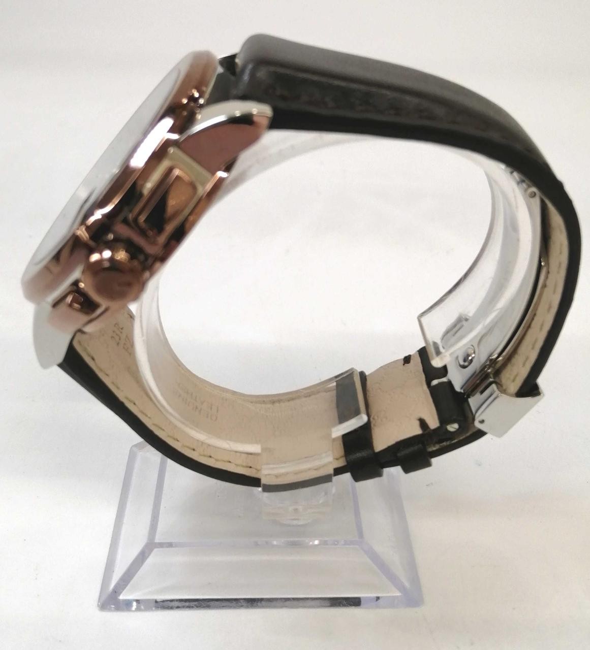 Quartz Watch Model YA101202 GUCCI