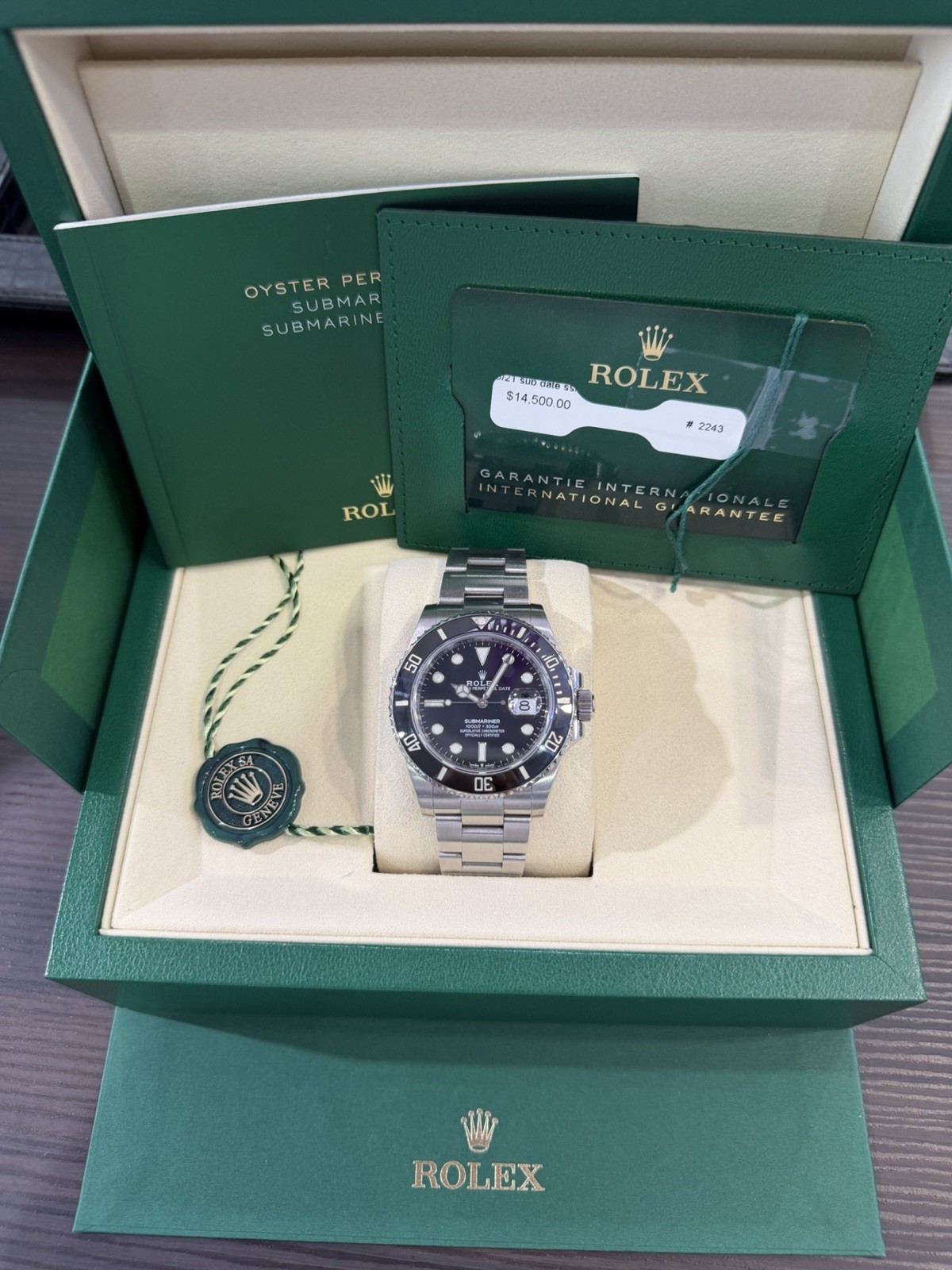 Rolex Submariner 126610LN Silver Oyster Bracelet with Black Bezel 2021 FULL SET!