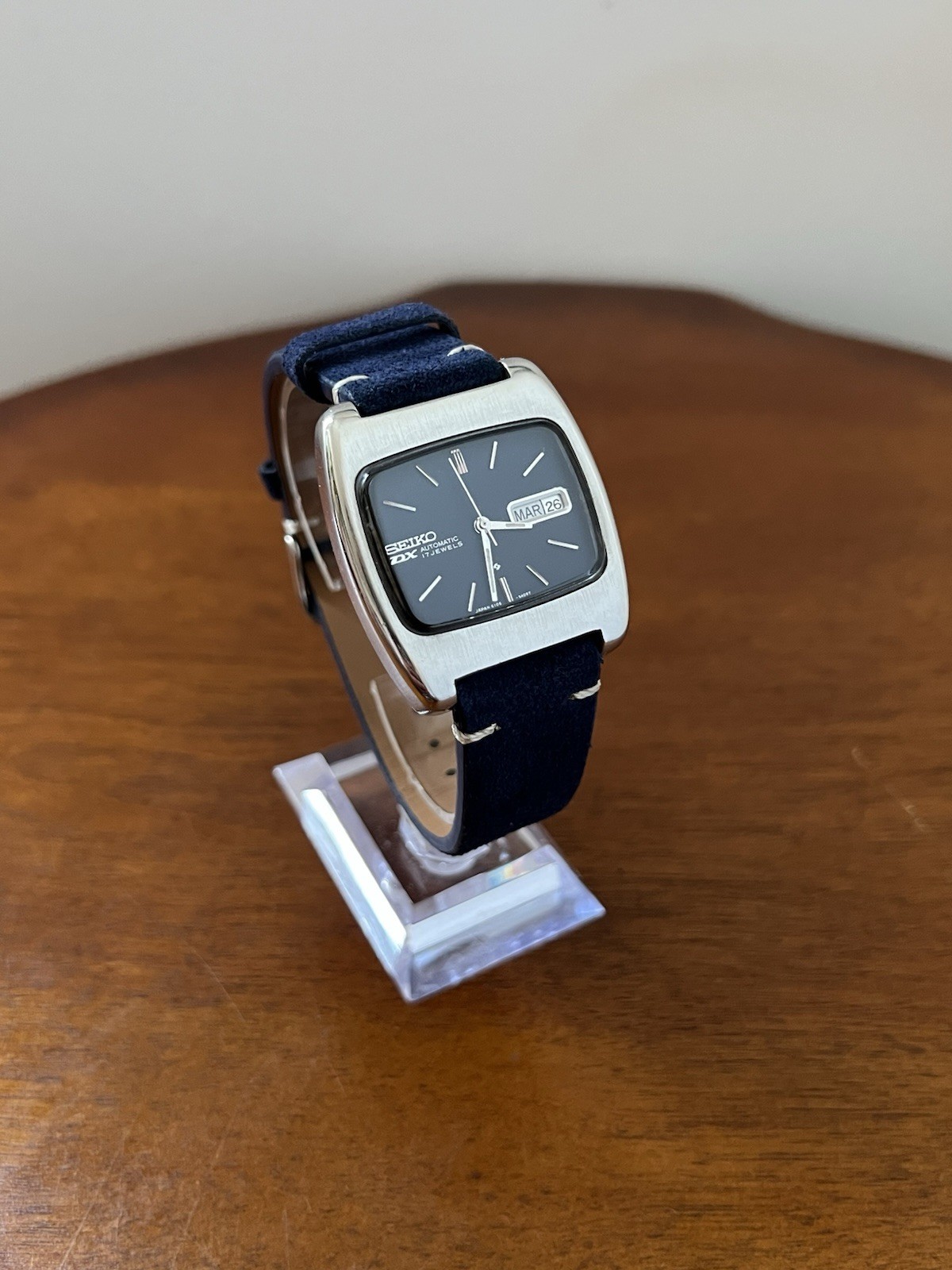 Seiko DX Automatic Watch 6106-5419 17 Jewels TV Case Blue Dial Rare