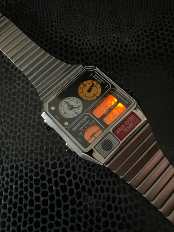 Retro Analog Digital Watch – Stainless Steel | Dual Time | Sci-Fi Vintage Style