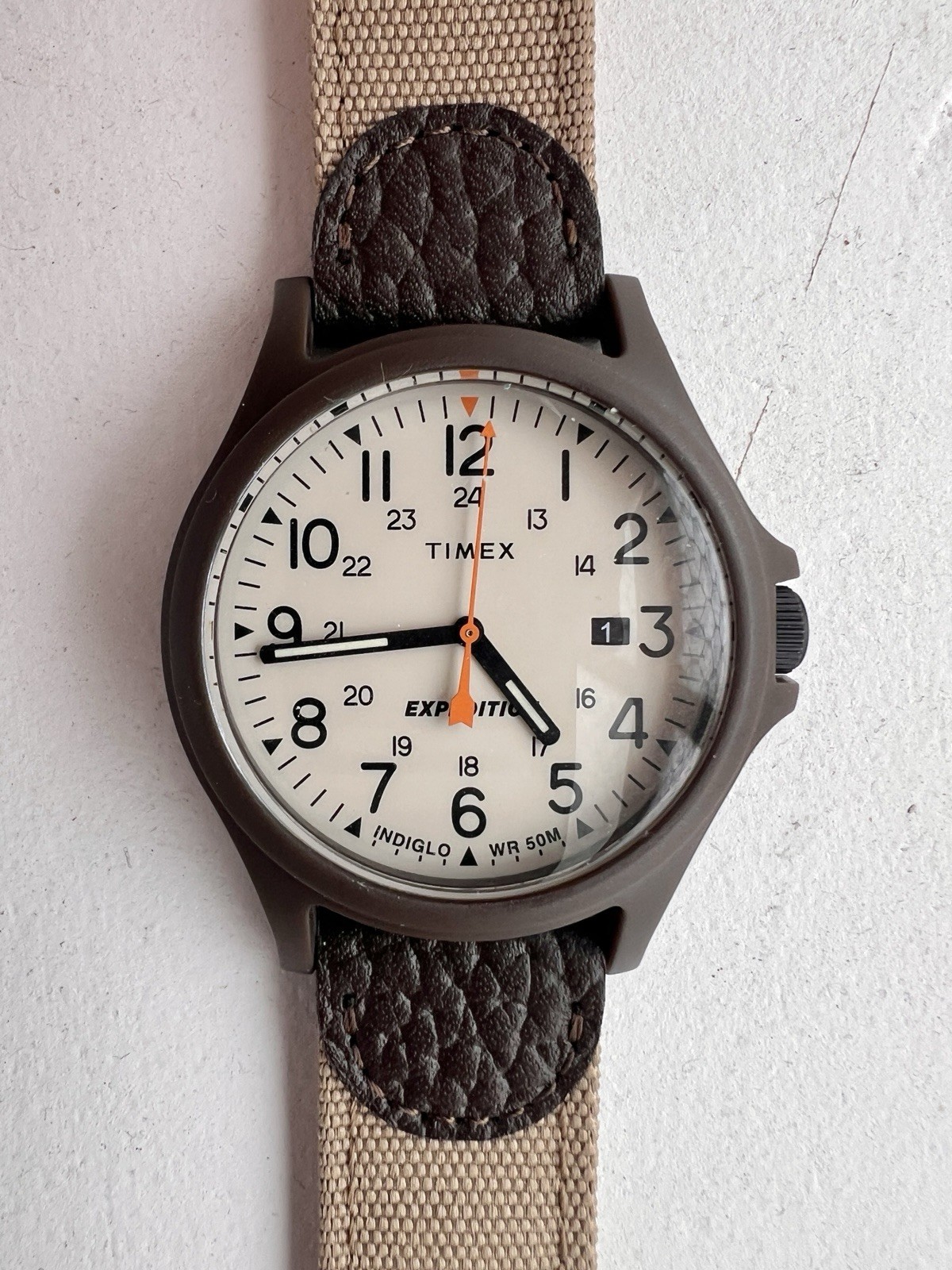 Timex Expedition Acadia Quartz 40mm Field Watch Date Beige/Brown Nylon Leather