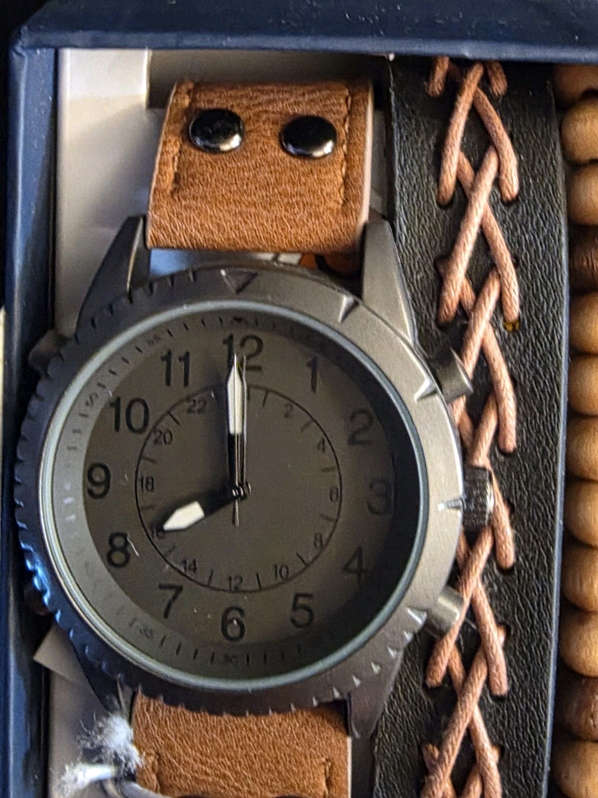 New! George 43mm Men’s Watch & Bracelet Set