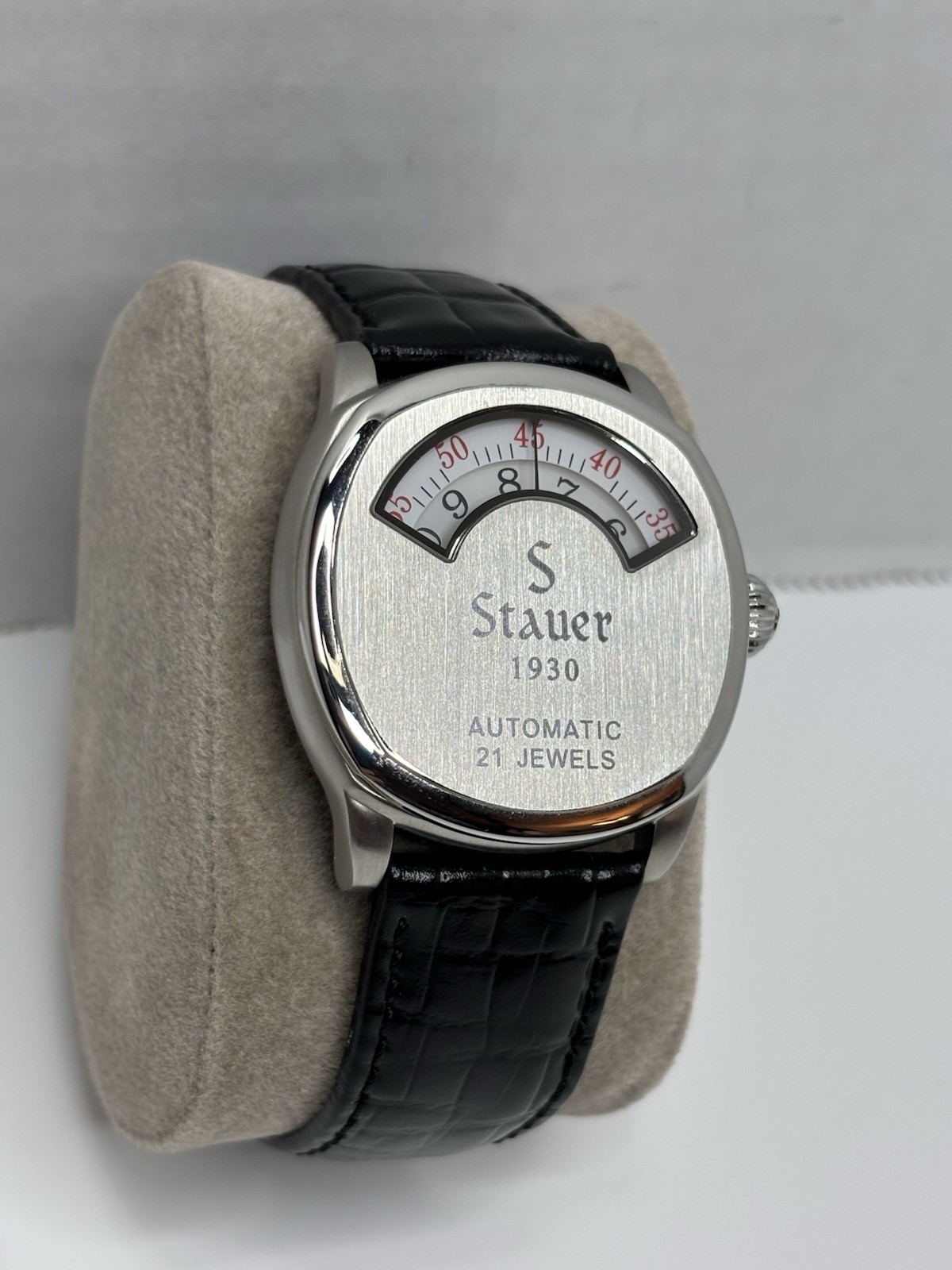 Stauer 1930 Dashtronic Men’s Watch Cotswold Genuine Leather Band Black Works