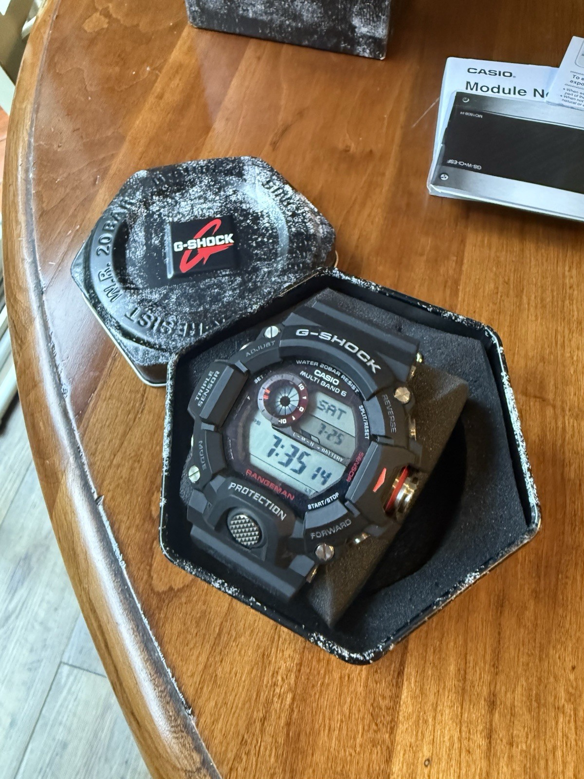 Casio G-SHOCK Rangeman GW9400-1 Triple Sensor 200m Shock, Box & Manual